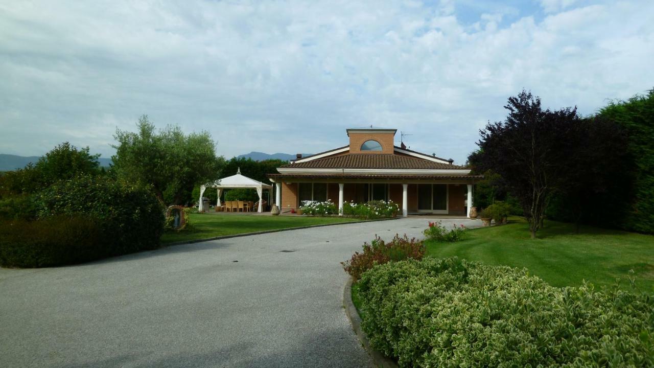 La Villa Nel Bosco Lucca Eksteriør bilde
