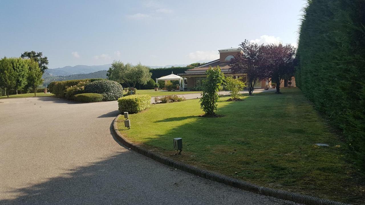La Villa Nel Bosco Lucca Eksteriør bilde